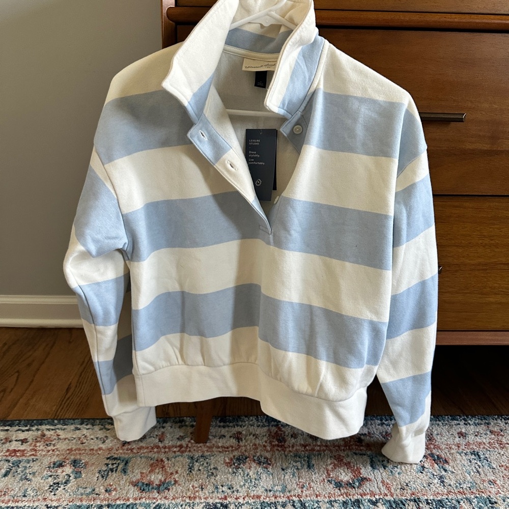 NEVER WORN, Long Sleeve Fleece Polo Sweatshirt- Universal Thread, Light Blue, Sm